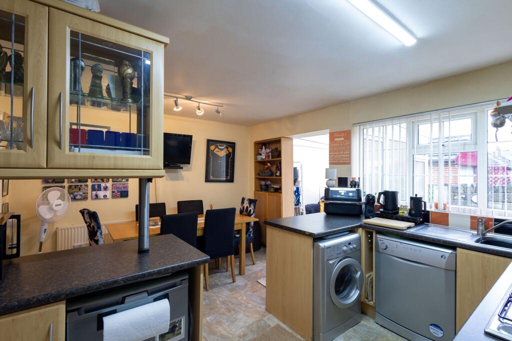 Moorside Vale, Drighlington photo 5
