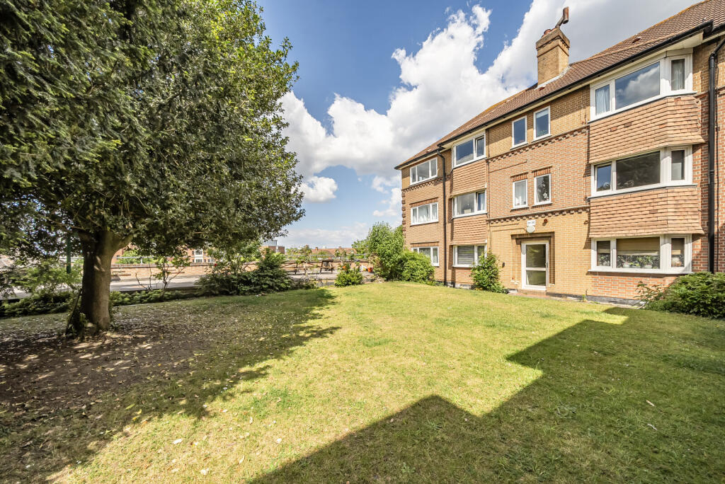 Main image of property: South Bank, Surbiton, KT6