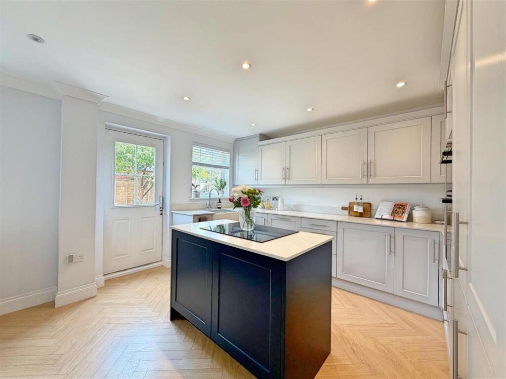 House in Braintree, Essex - View 5