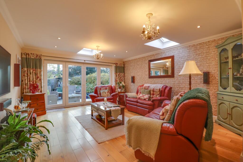 Obelisk Road, Woolston photo 2