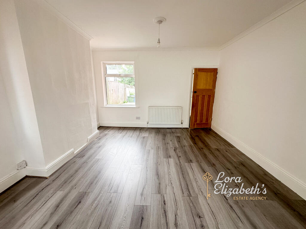 House in Mansfield, Ladybrook - View 5