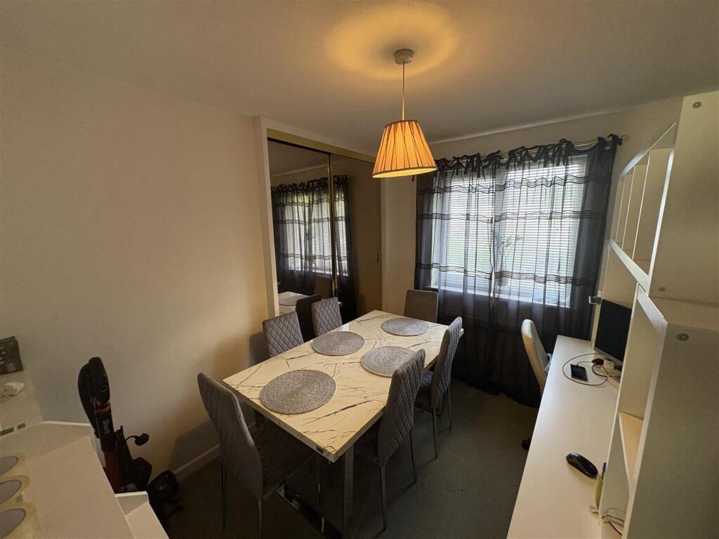 Apartment in Preston - View 3