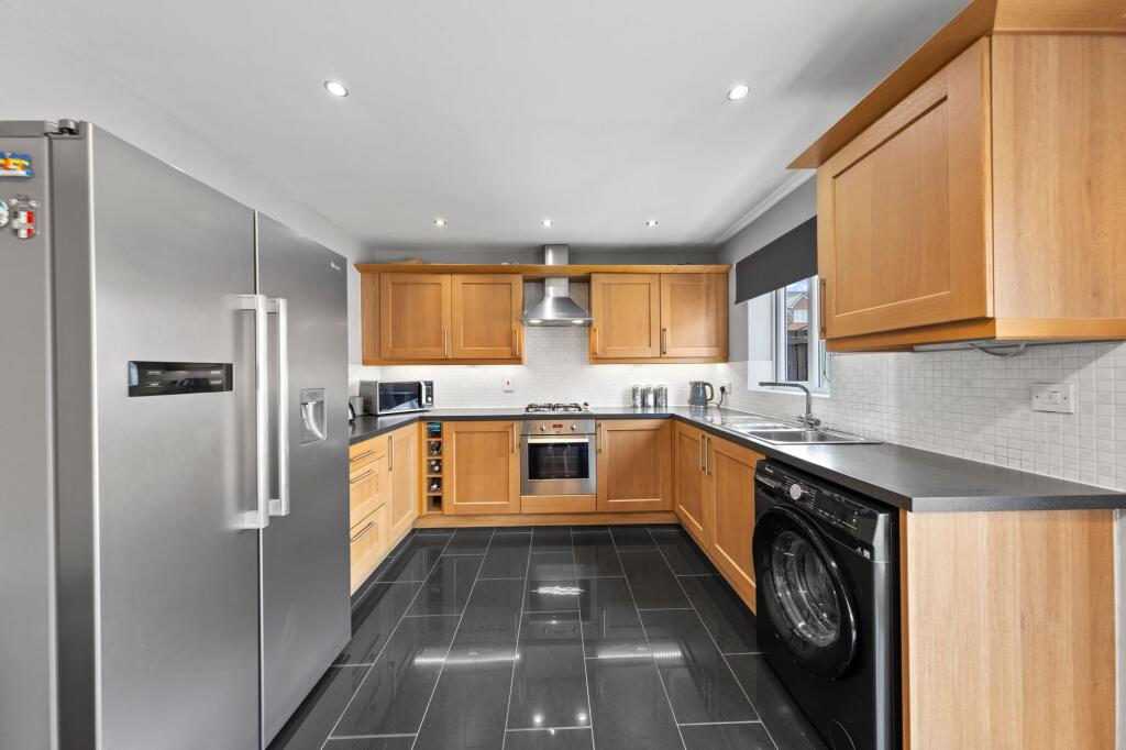 Latimer Close, Widnes, WA8 - Więcej