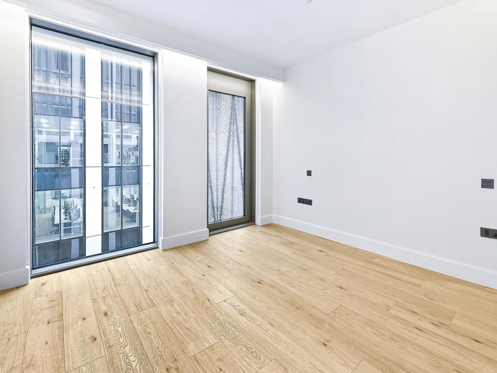 Apartment in London - More