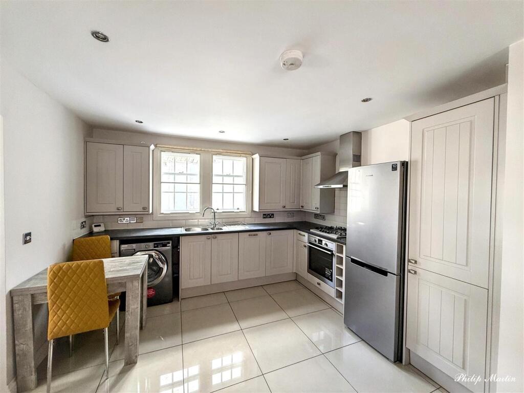 House in Truro - View 5