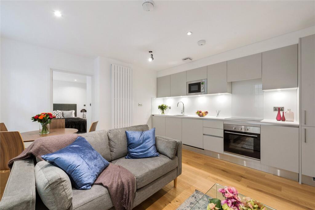 Main image of property: Alleyn Court, 123 Sussex Gardens, W2