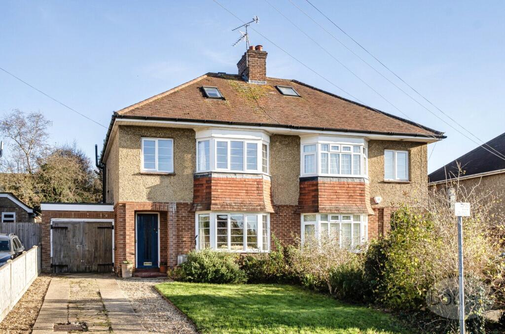 Main image of property: Oaklands Road, Petersfield, Hampshire, GU32