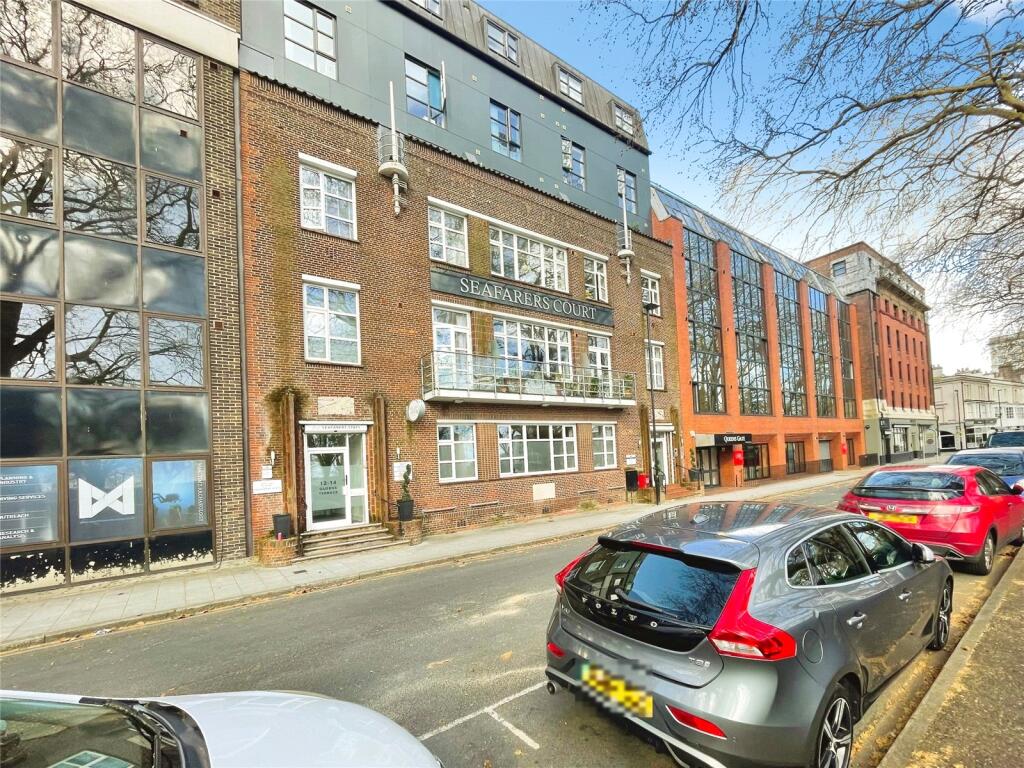 Main image of property: Queens Terrace, Southampton, Hampshire