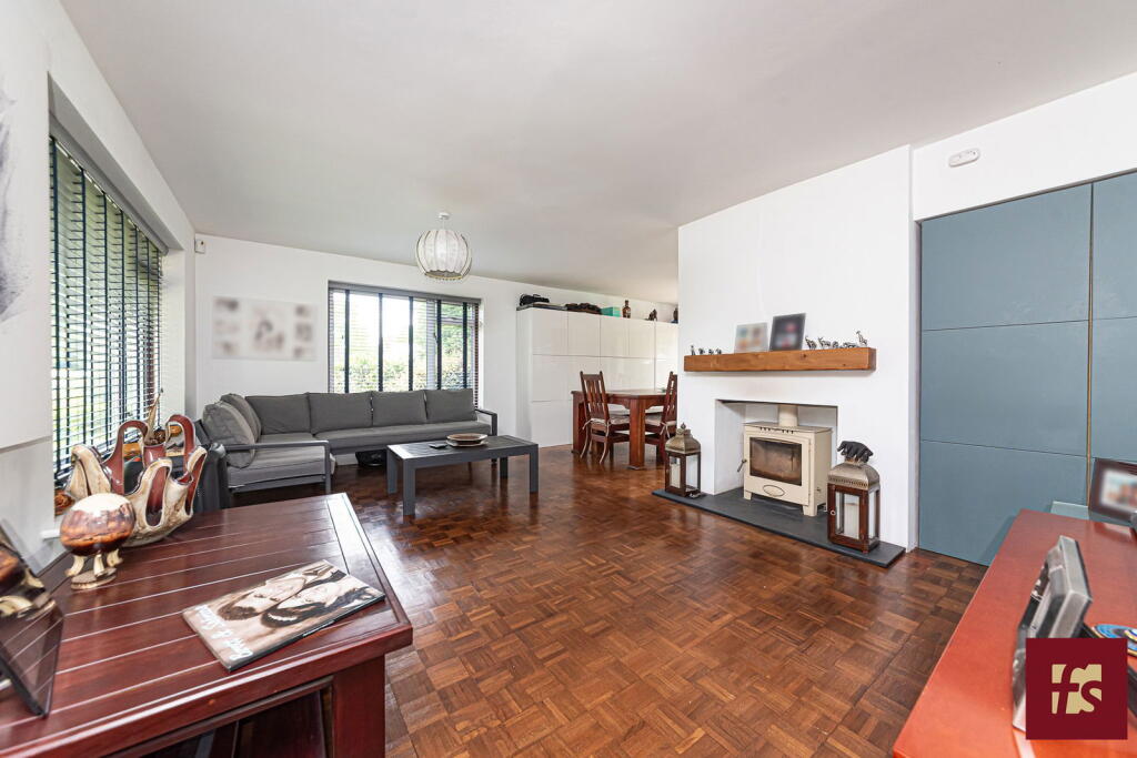 Salamanca, Crowthorne, Berkshire, RG45 6AP photo 3