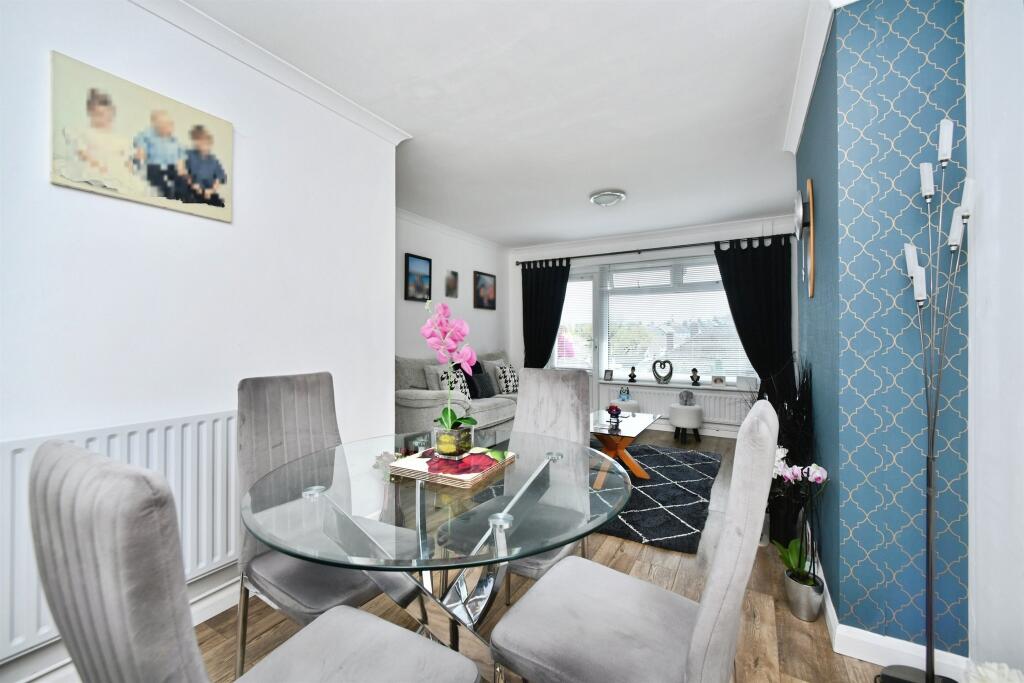 Valley Close, Newhaven photo 5