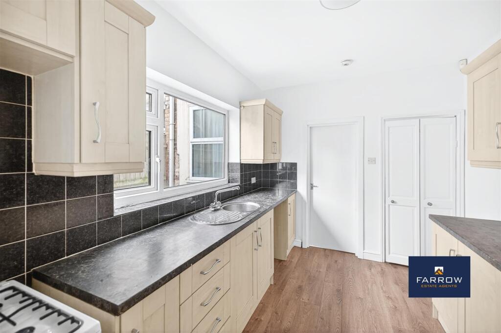 House in Doncaster - View 4