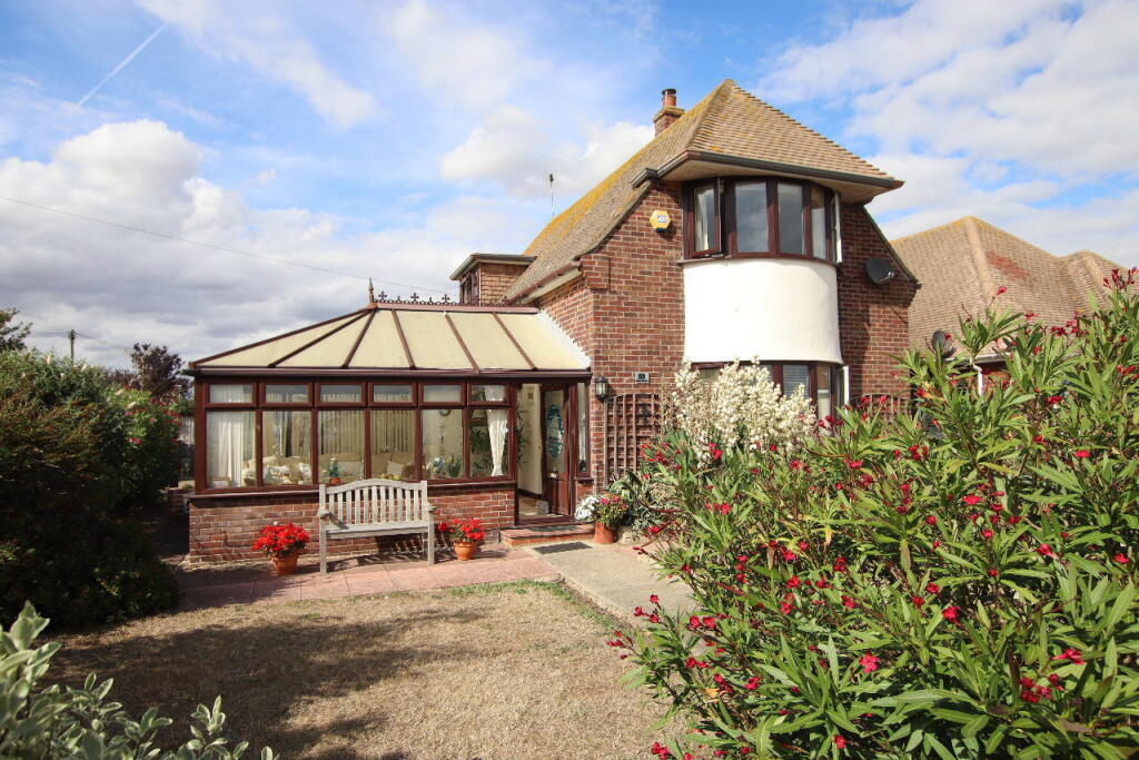 Main image of property: Kings Parade, Holland on Sea, CO15 5JH