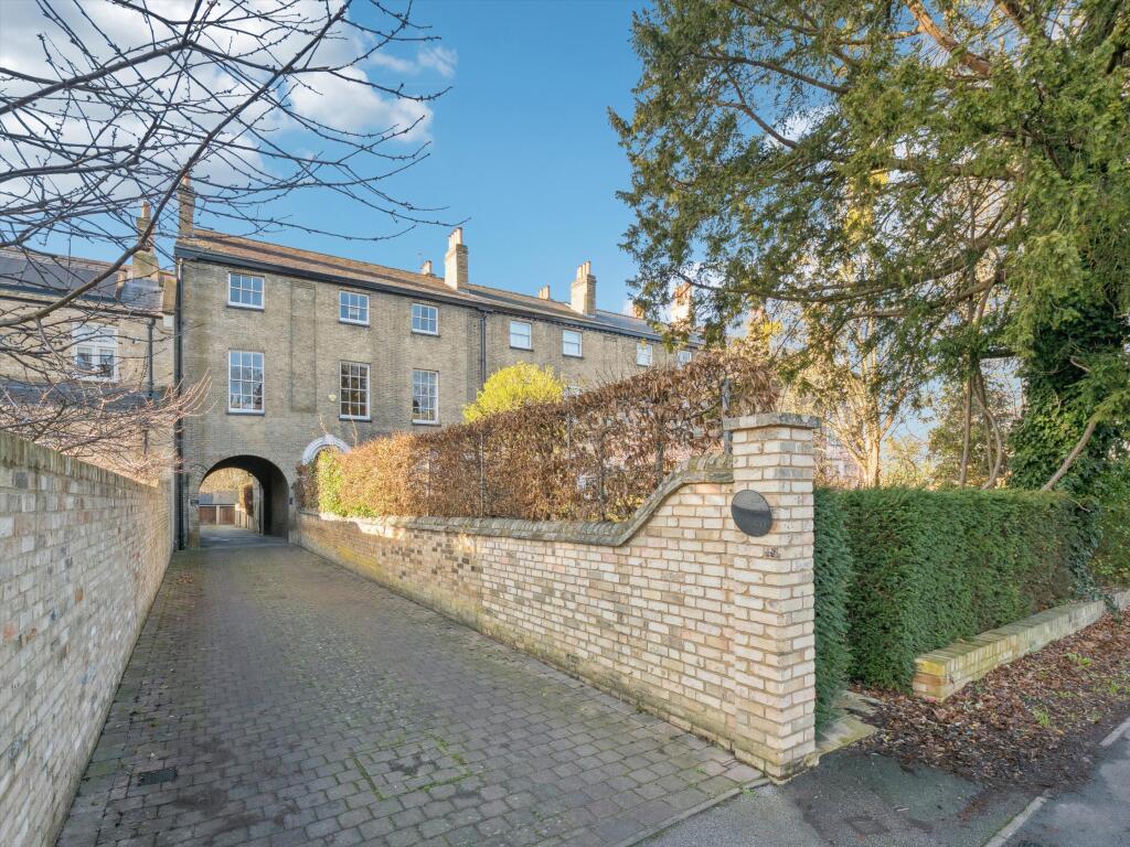 Main image of property: Belvoir Terrace, Cambridge, Cambridgeshire, CB2