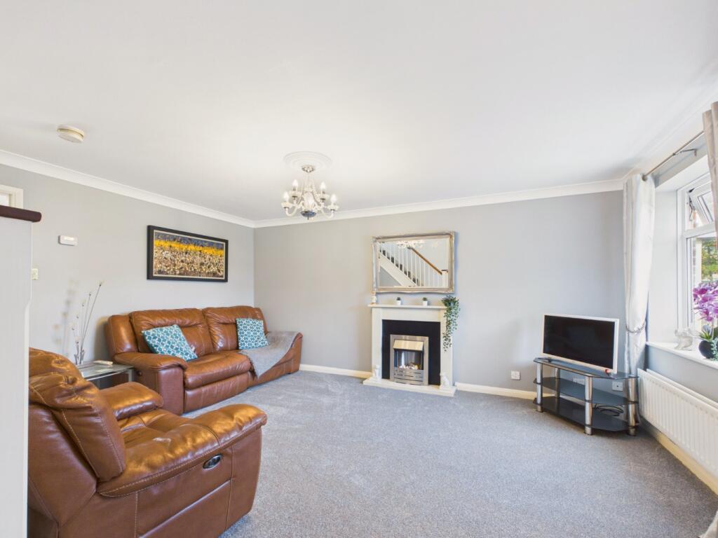 House in Hull - View 5
