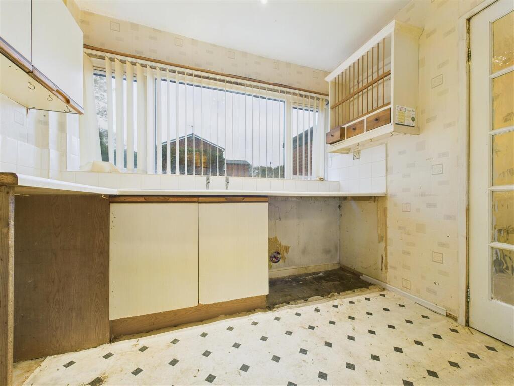 Crabtree Way, Rugeley photo 5