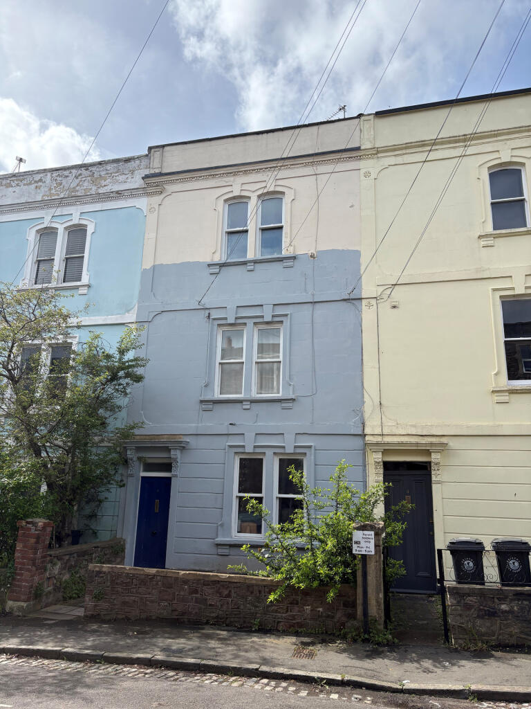 Main image of property: Roslyn Road, Bristol, Bristol