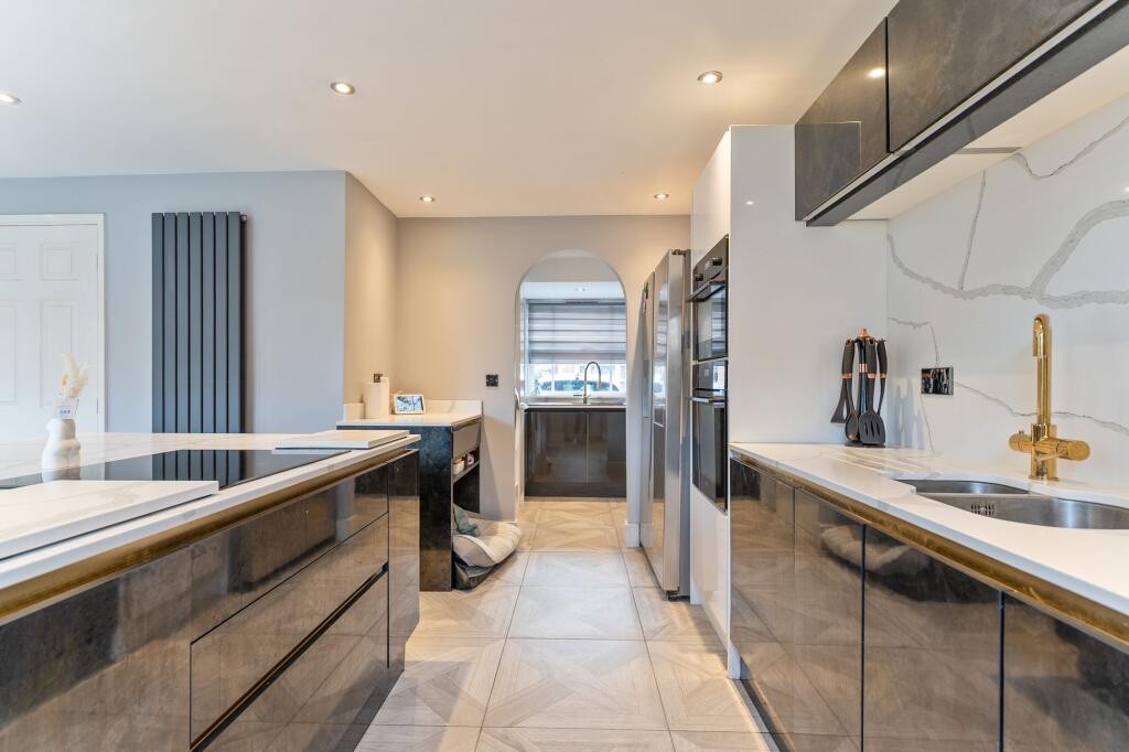 Laburnum Close, Rogerstone, NP10 photo 3