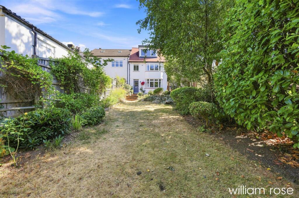 House in London - View 3