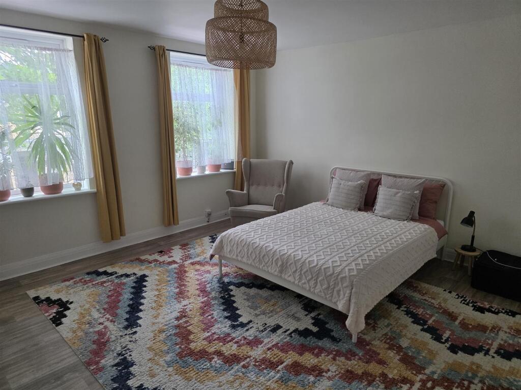 Main image of property: Wood Street, Walthamstow, London