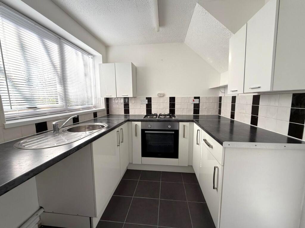 Millfield Gardens, Kidderminster, DY11 - Widok 3