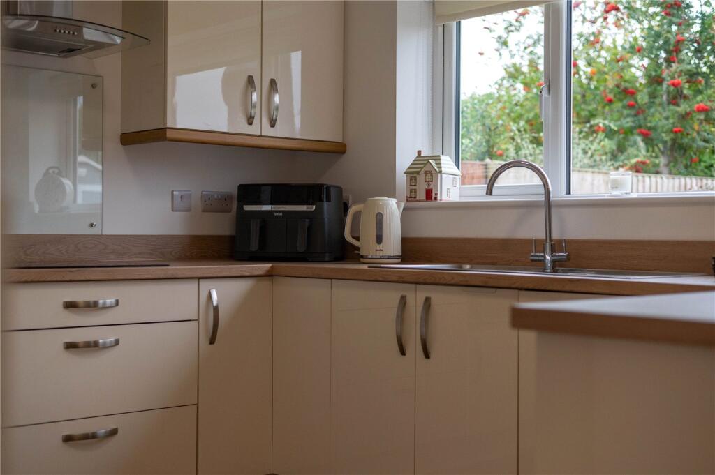 House in Sefton, Meols Cop - View 4
