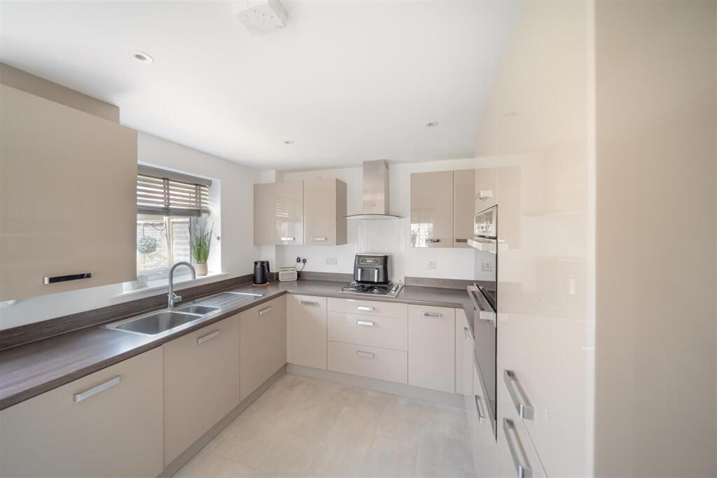 House in Ipswich, Ribbans Park, Racecourse - View 4