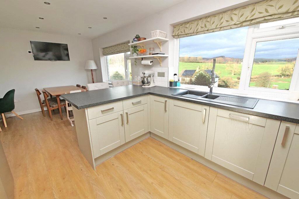 26 Tarn Moor Crescent, Skipton, BD23 1LT photo 3