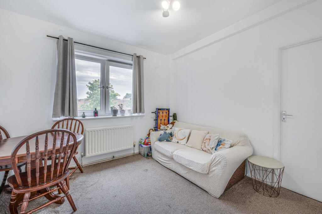 Apartment in London - View 3