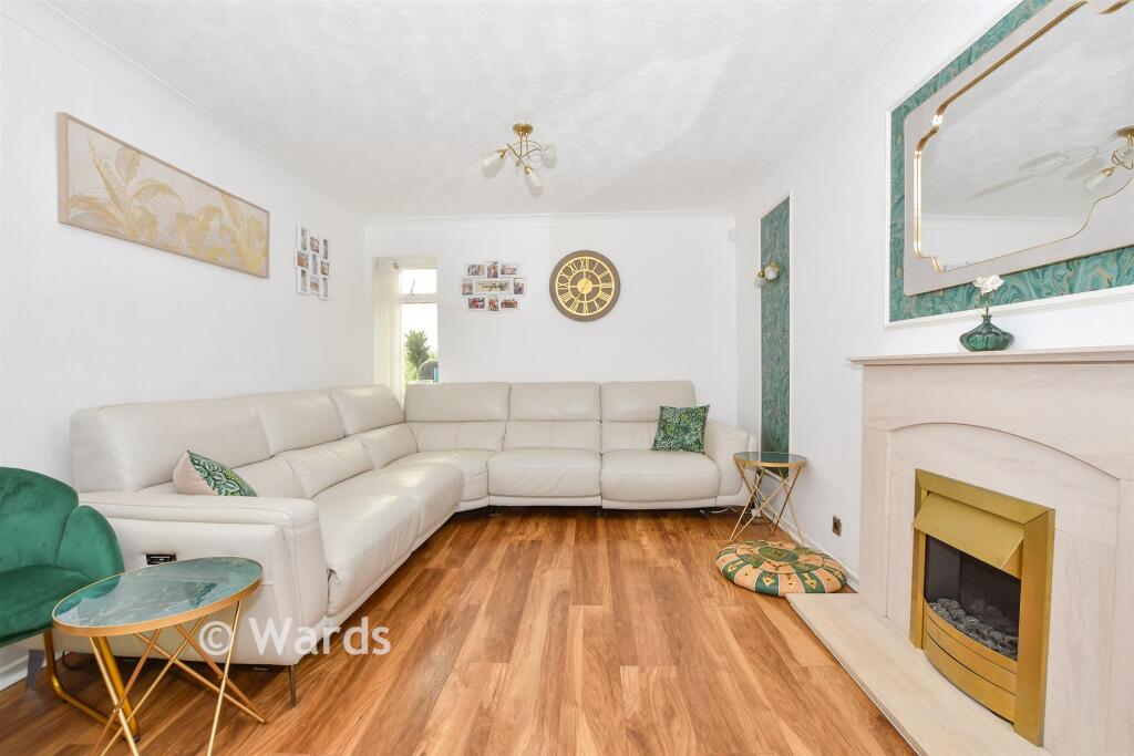 Reculver Walk, Maidstone, Kent photo 4