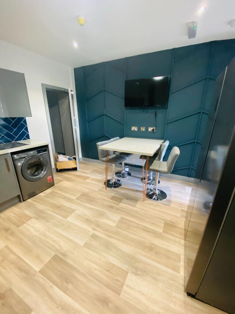 House in Doncaster, Hexthorpe - View 5