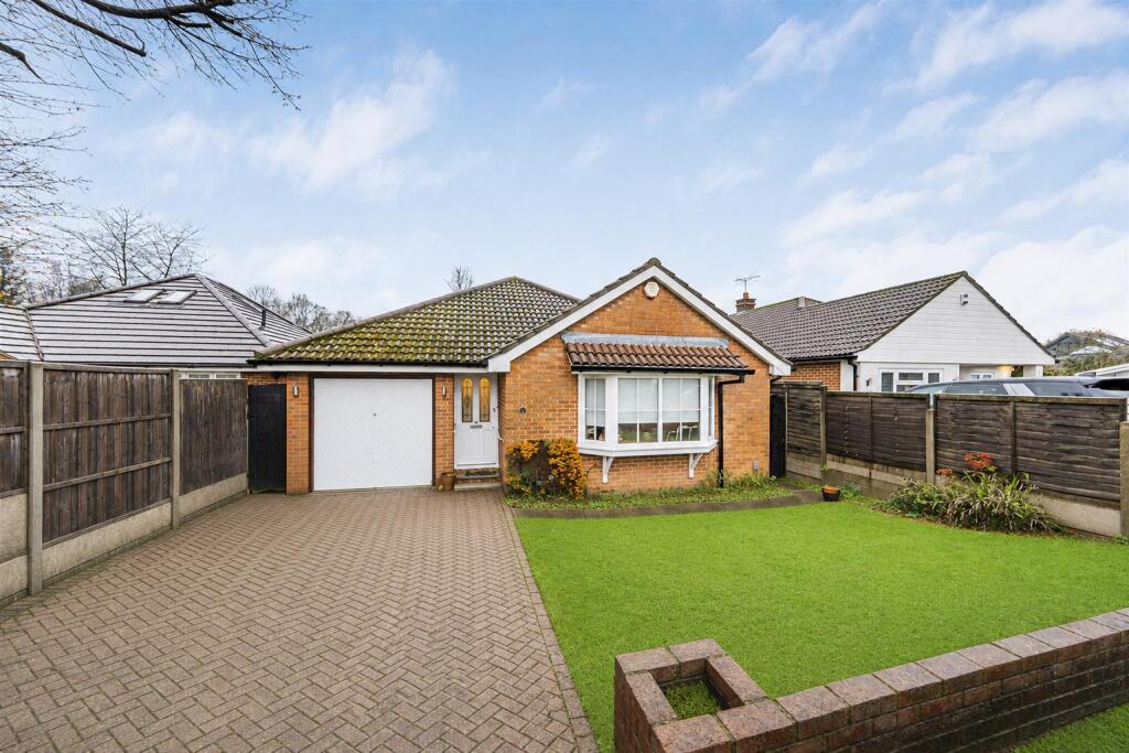 Main image of property: Newlyn Close, Bricket Wood, St. Albans