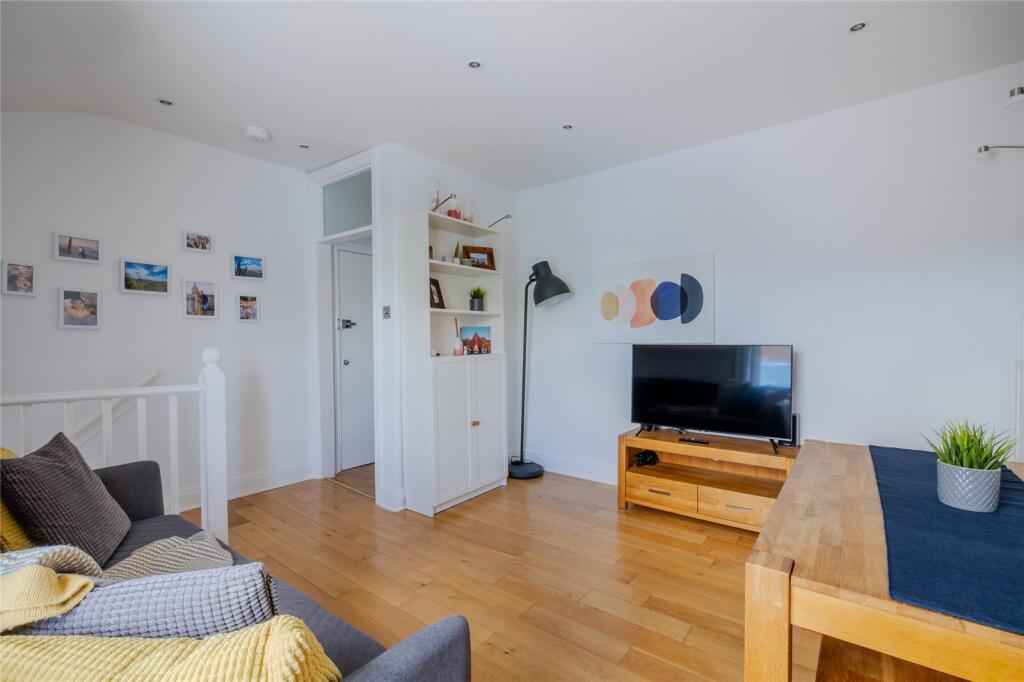 Apartment in London, Streatham Park, Furzedown - View 3