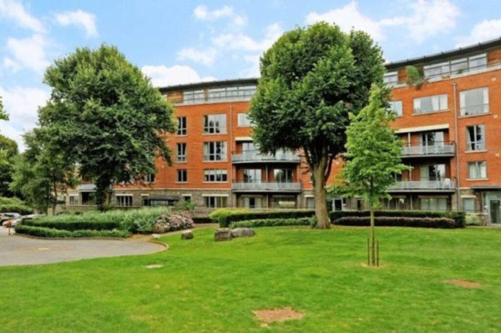 Main image of property: Redland, Alexandra Apartments, BS6 7BF