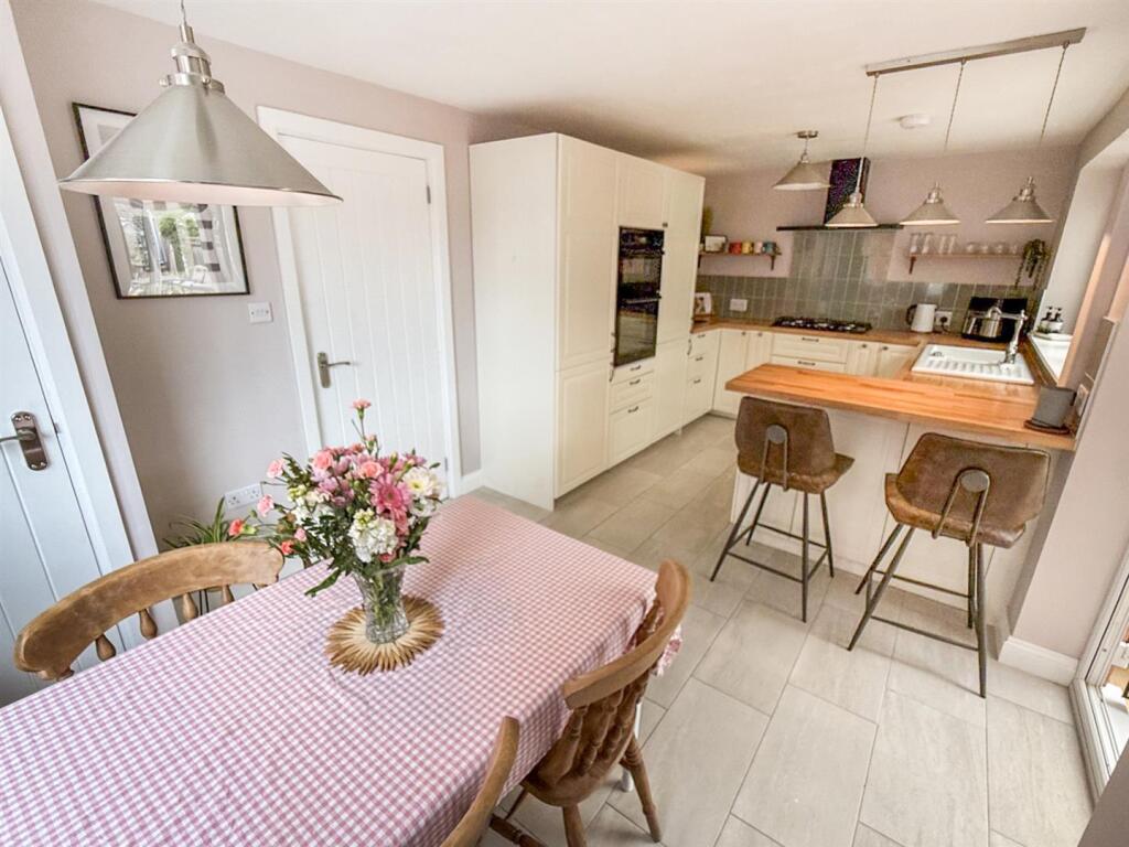 Langland Road, Oswestry - View 3