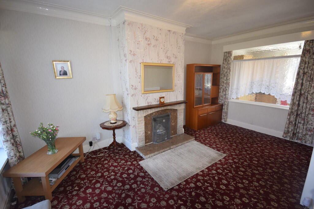 Longlands Avenue, Barrow-in-Furness photo 4