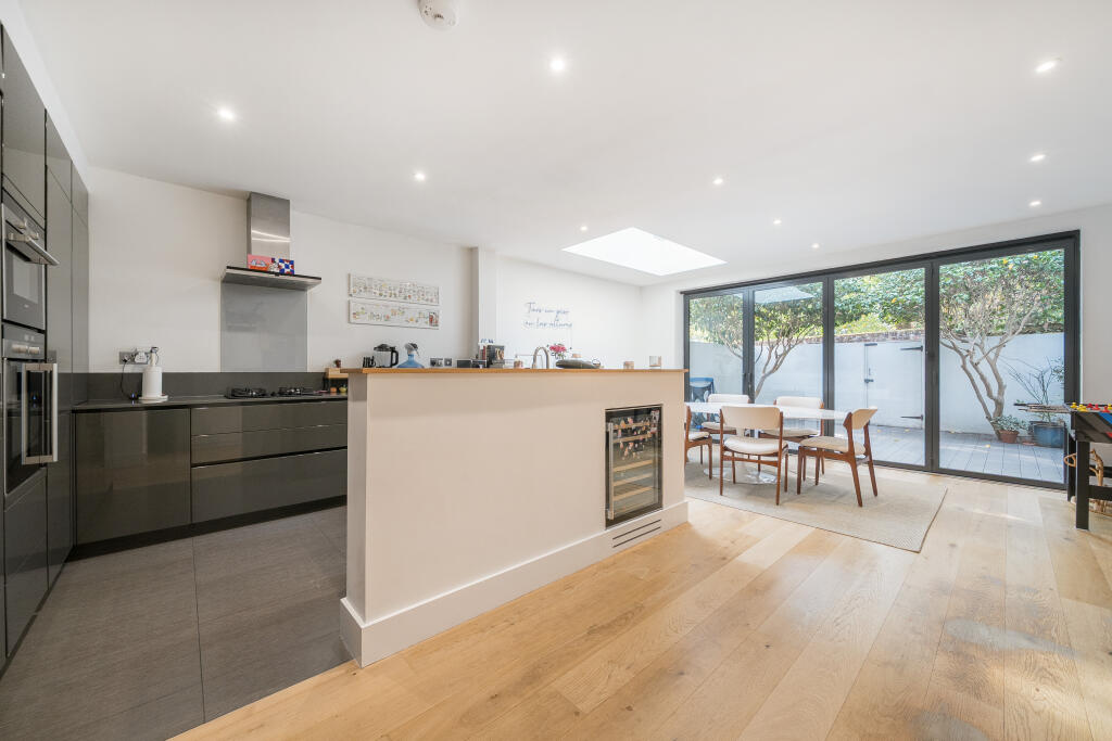 Main image of property: Phillimore Gardens Close, London, W8