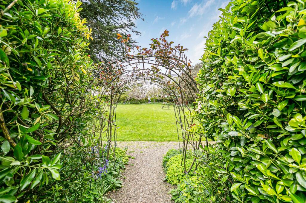 Property photo 11