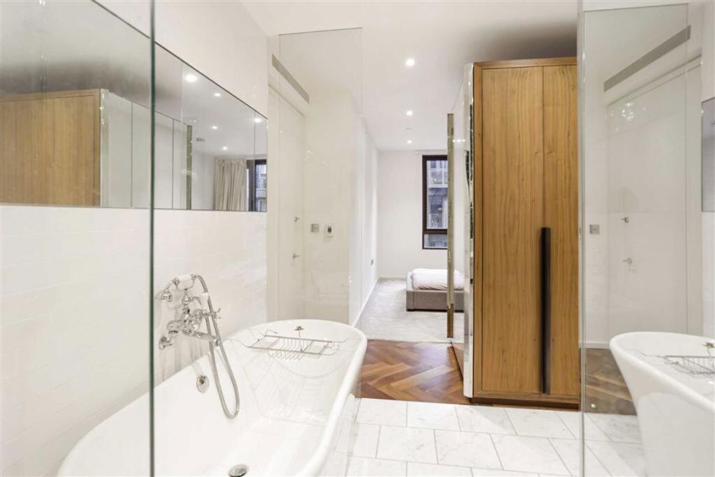 Apartment in London - More
