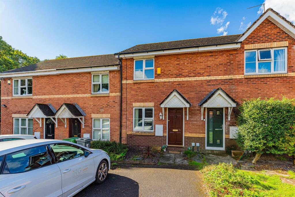 Main image of property: Lowfield Drive, Thornhill