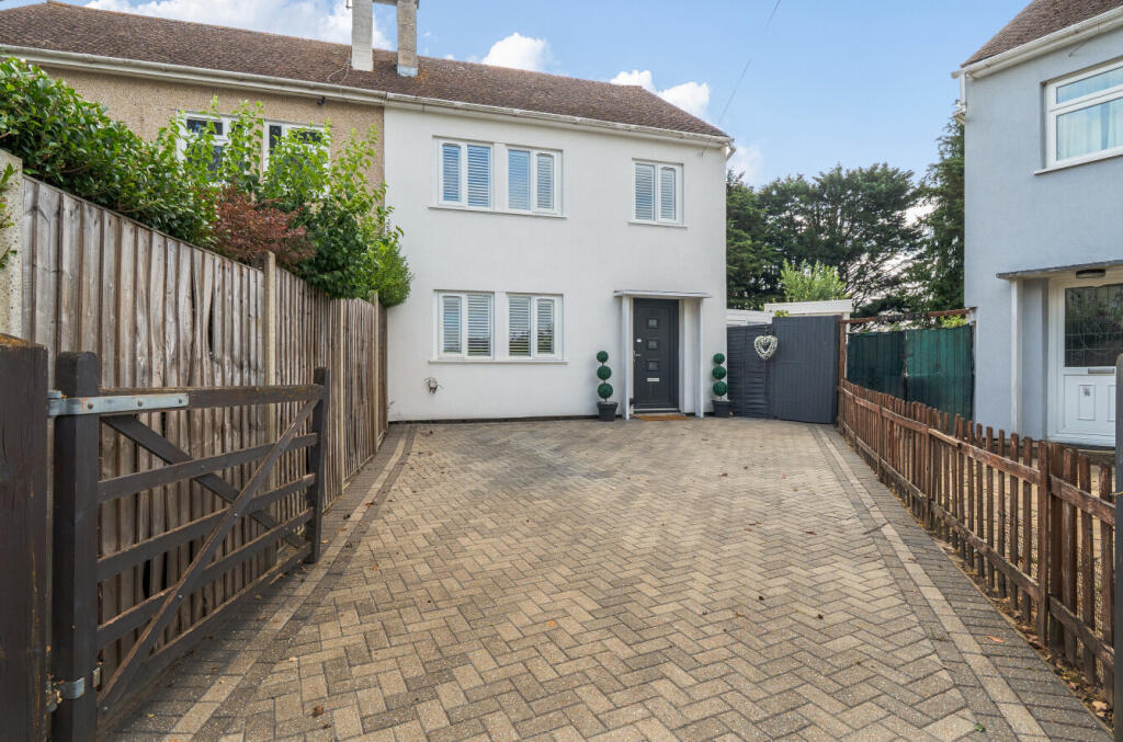 Main image of property: Waterloo Road, Wokingham, Berkshire