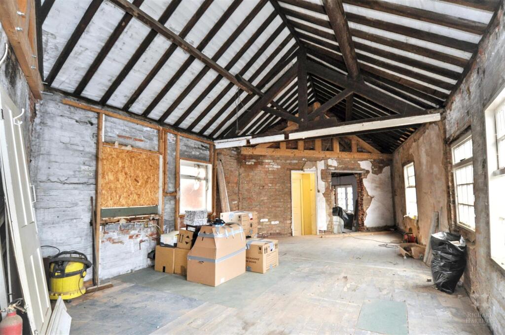 Main image of property: FREEHOLD RETAIL PREMISES