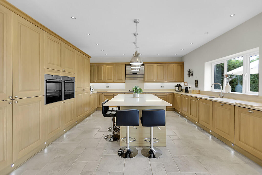 Whitegate Road, Winsford photo 3