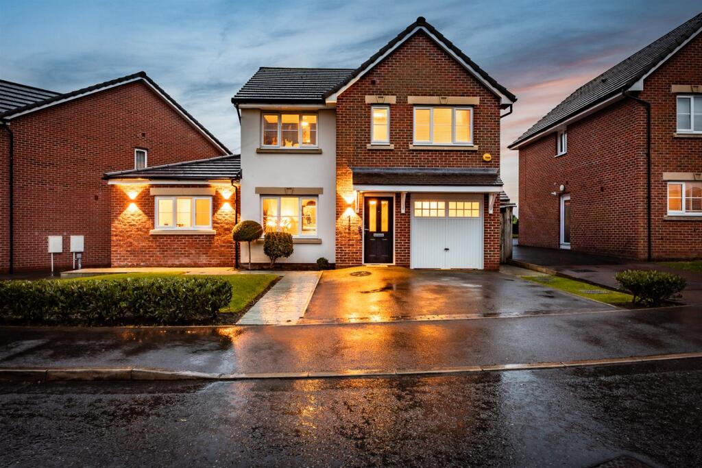 Main image of property: 1 Bowfell Close, Davenham, CW9 8XE