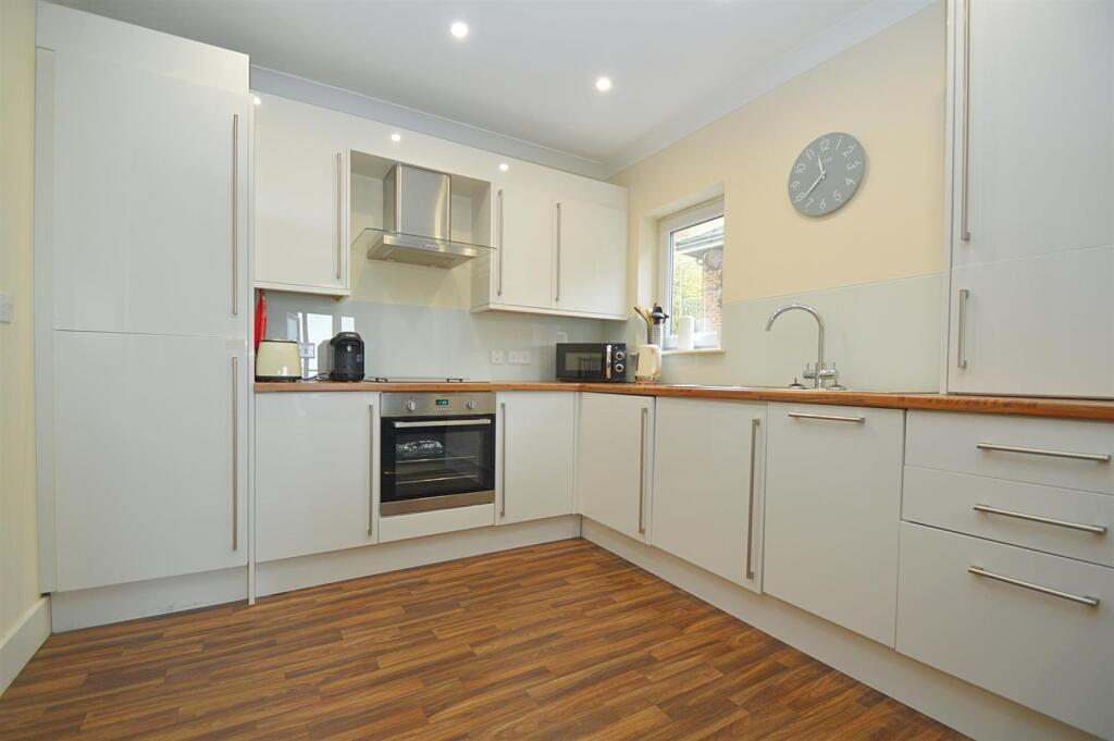 Stunning Sea Views * Shanklin Seafront - View 5