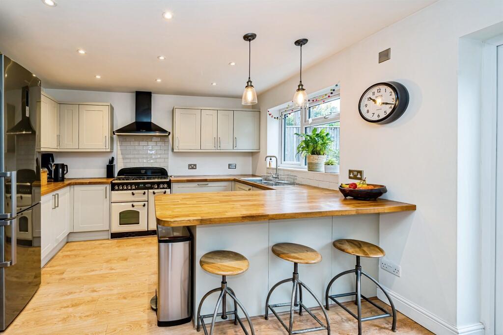 Main image of property: Aldbourne Road, Burnham, Slough