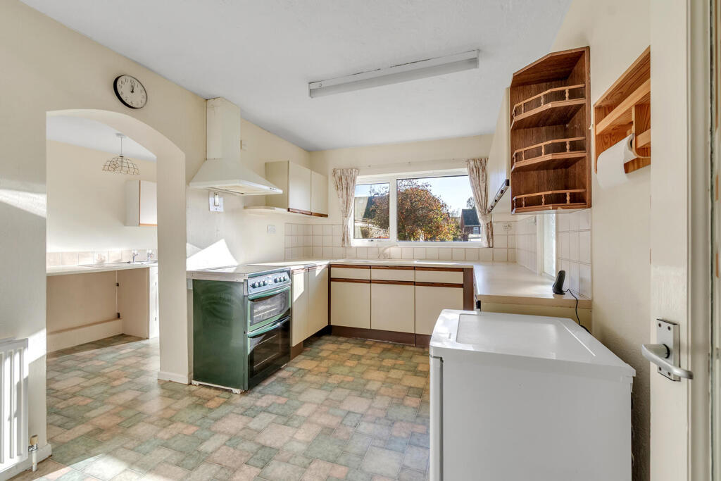 41 Slade Close, Ottery St. Mary photo 3