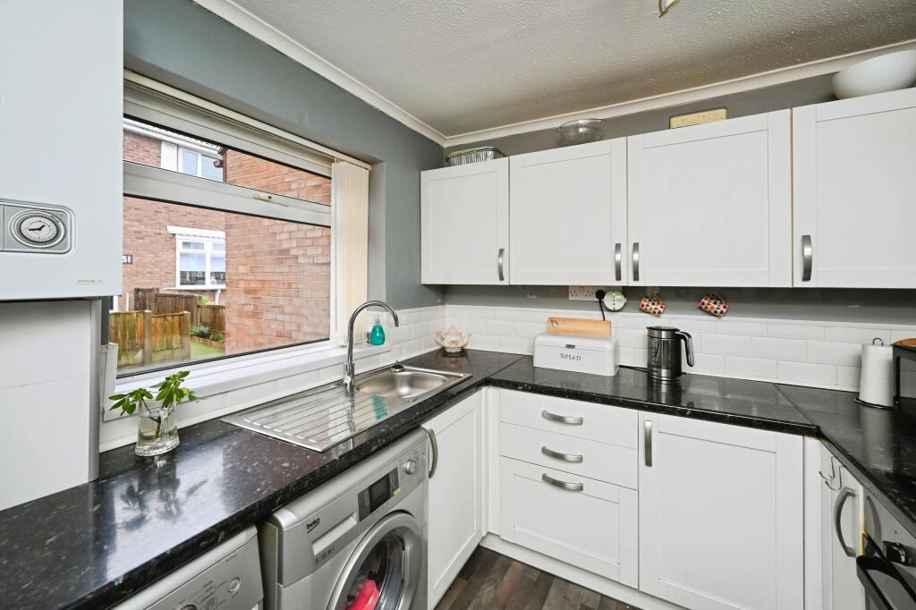 Alder Close, Mansfield, NG19 photo 2