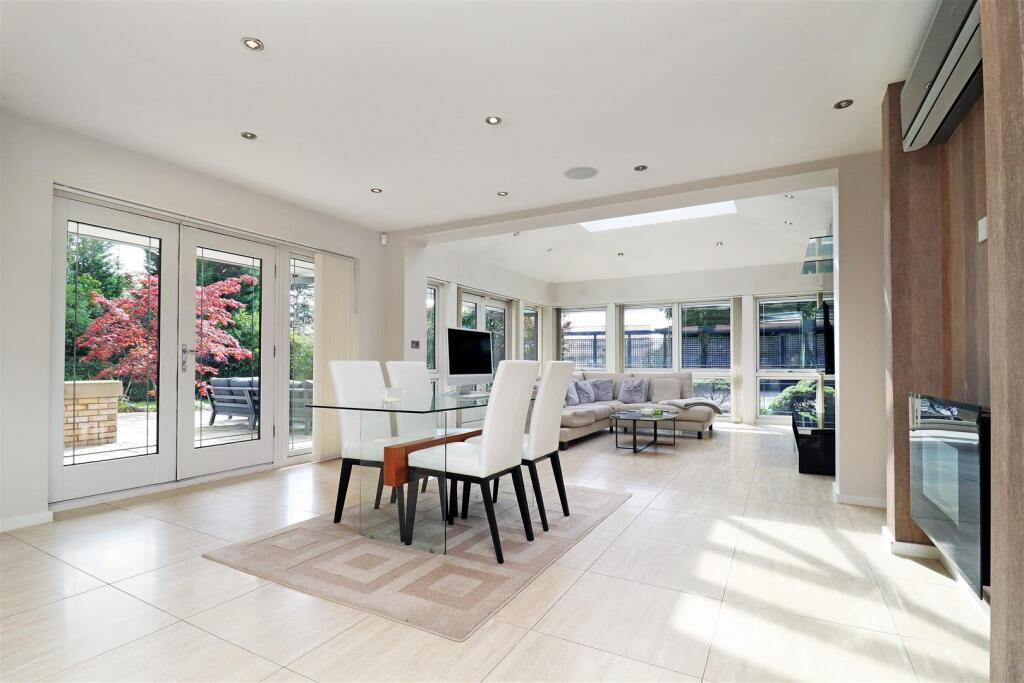 Rappax Road, Hale photo 3