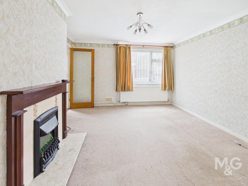 Mayfield Road, Bury St. Edmunds, IP33 photo 4