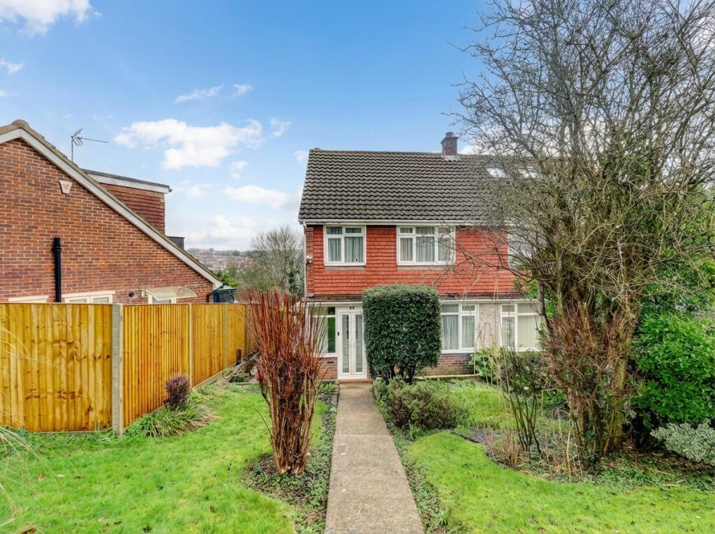 Main image of property: Baronsmead Road, High Wycombe, Buckinghamshire, HP12